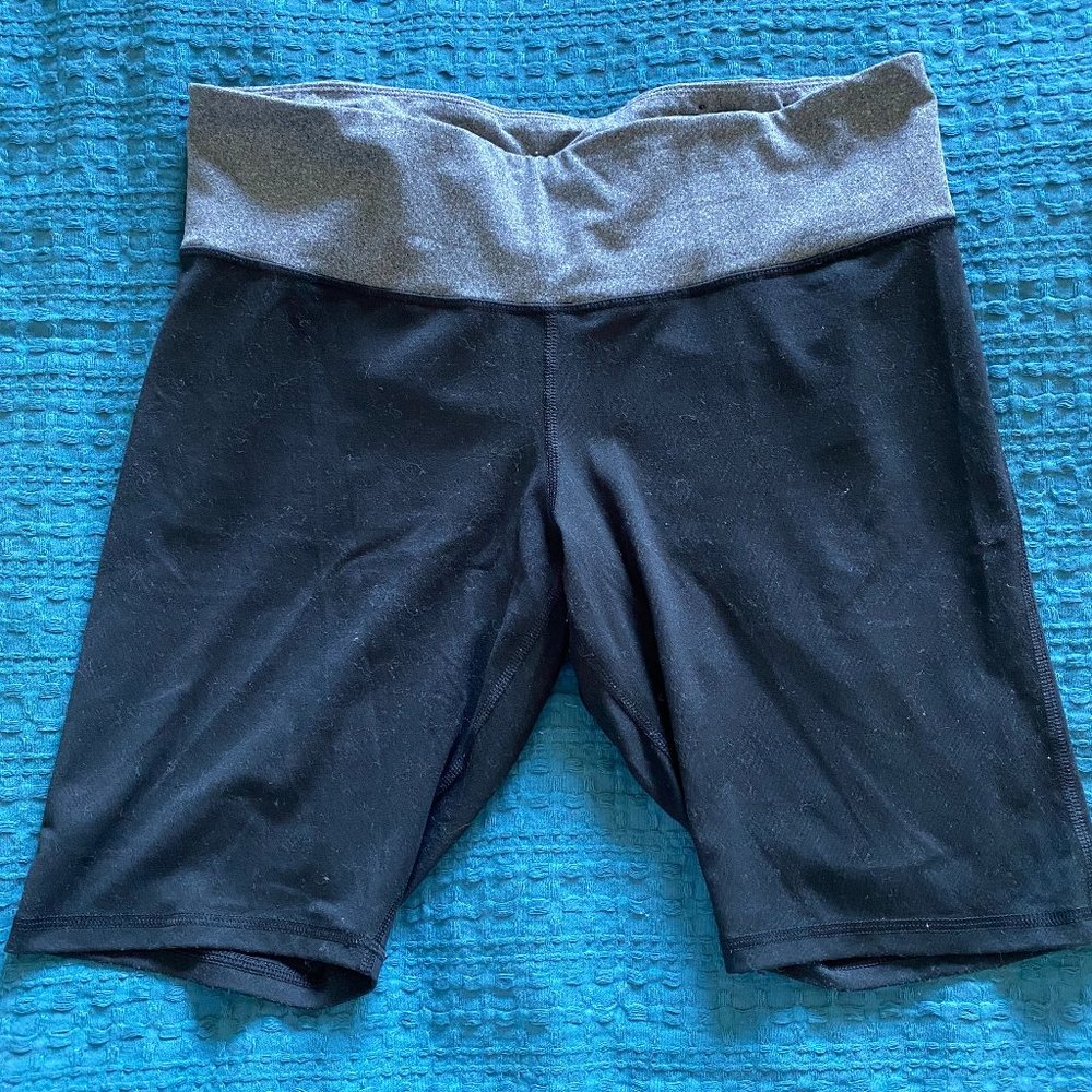 Champion bike shorts, black/gray, size XL